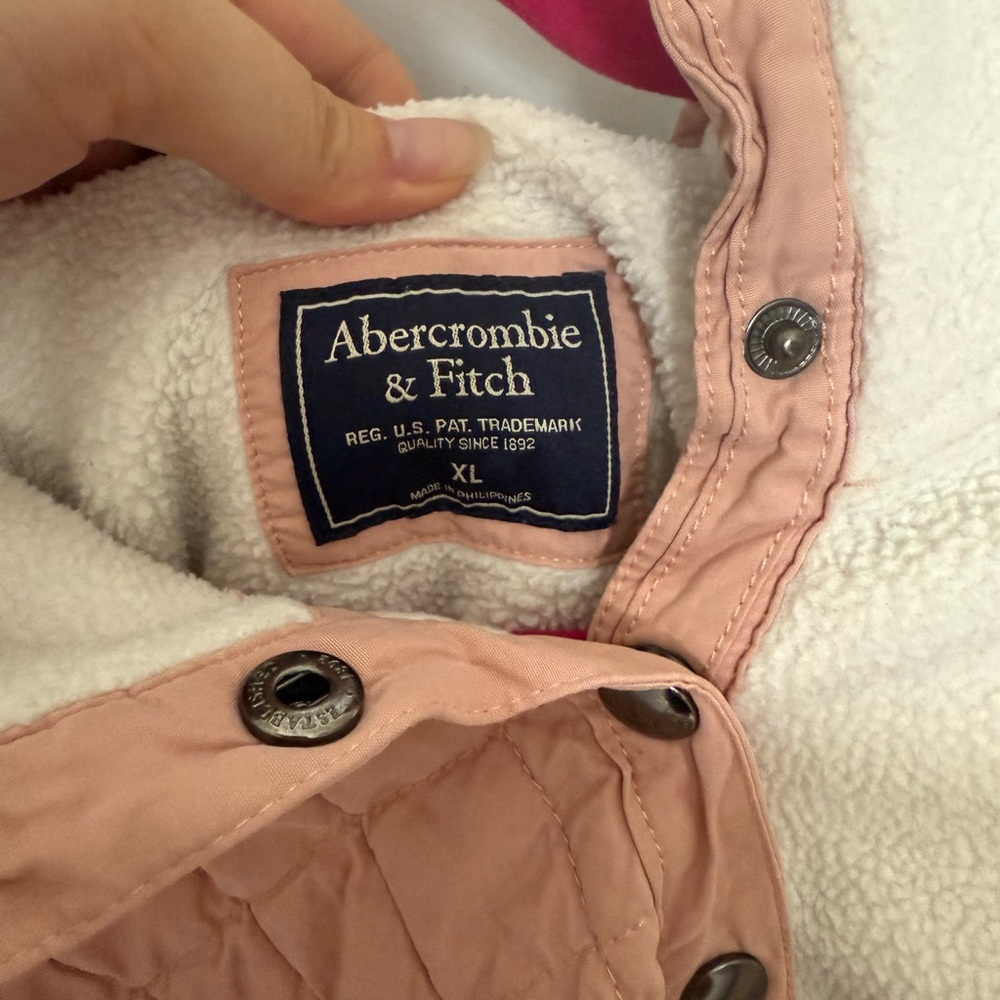 Abercrombie and Fitch Pink and Cream Quilted Pullover - Picture 2 of 3